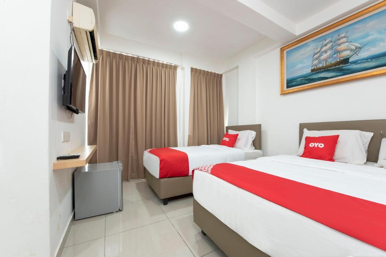 Oyo 90337 Sungai Rengit City Resort 3 Pengerang Dış mekan fotoğraf