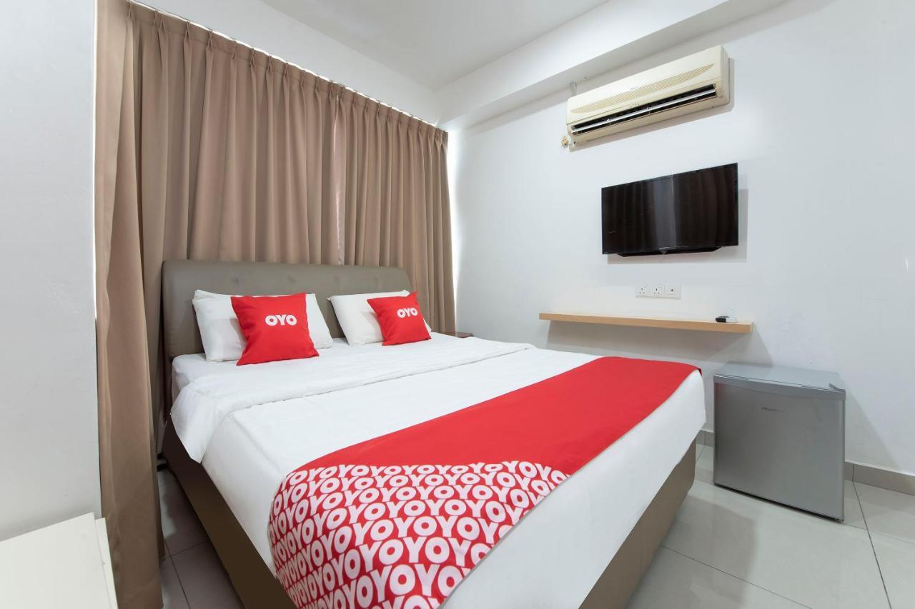 Oyo 90337 Sungai Rengit City Resort 3 Pengerang Dış mekan fotoğraf