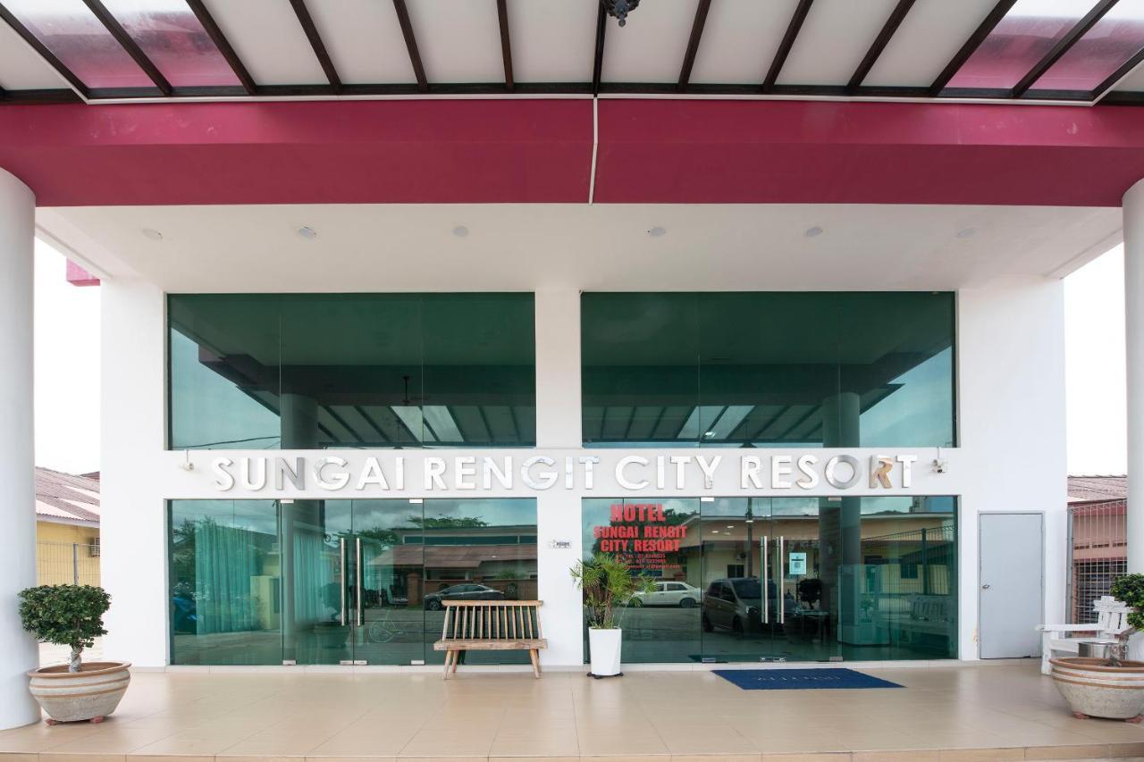 Oyo 90337 Sungai Rengit City Resort 3 Pengerang Dış mekan fotoğraf
