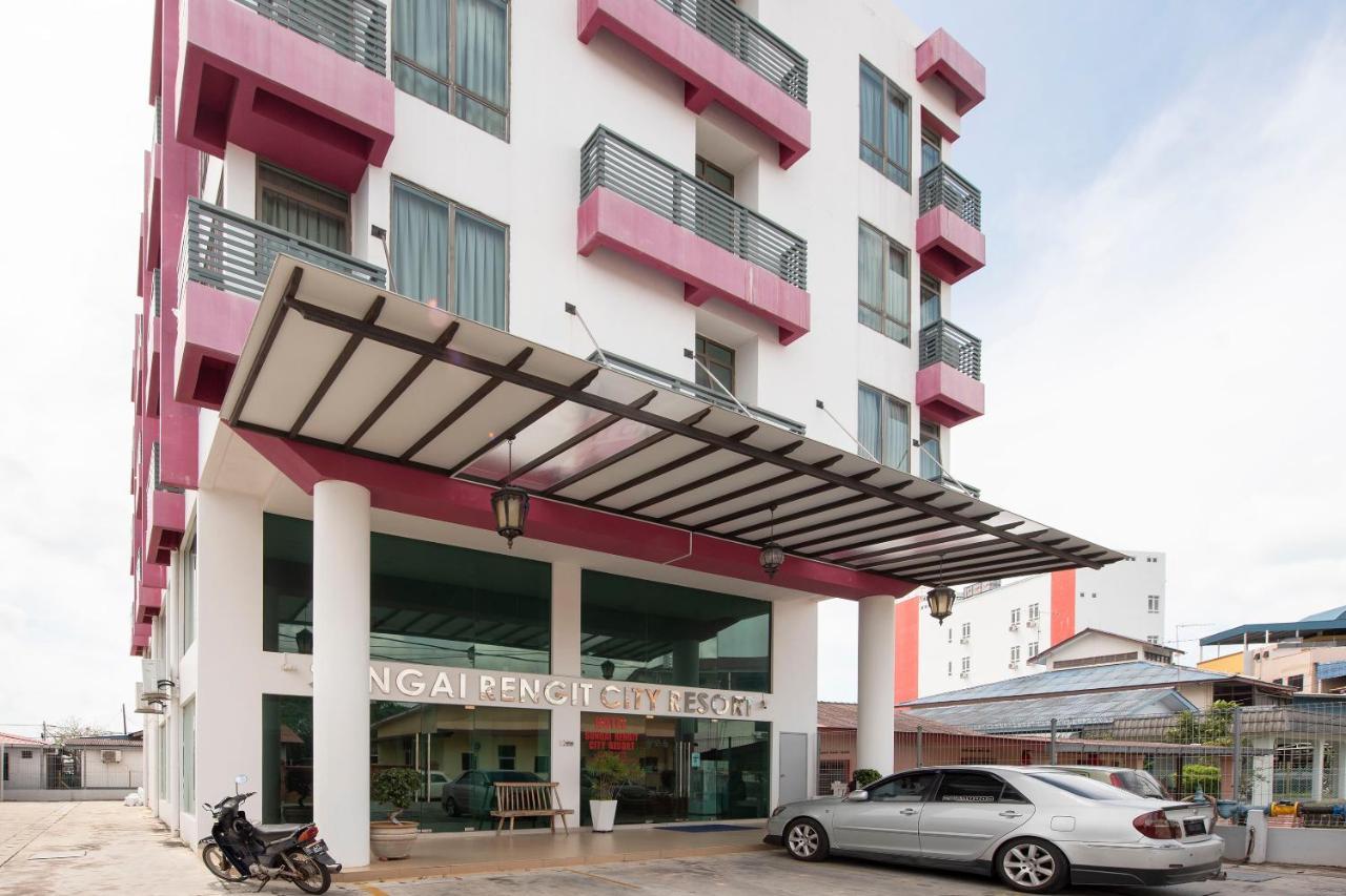 Oyo 90337 Sungai Rengit City Resort 3 Pengerang Dış mekan fotoğraf