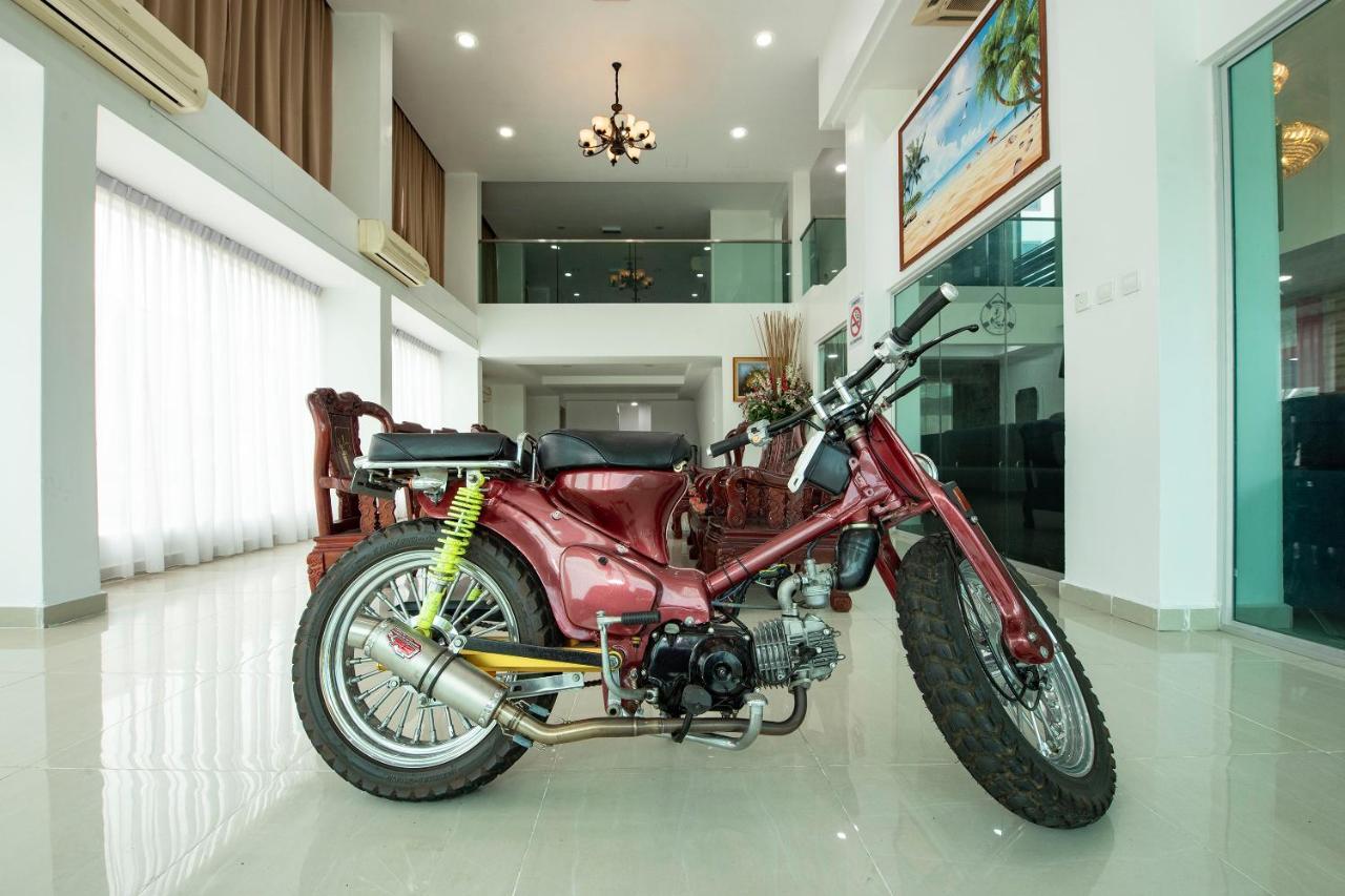 Oyo 90337 Sungai Rengit City Resort 3 Pengerang Dış mekan fotoğraf